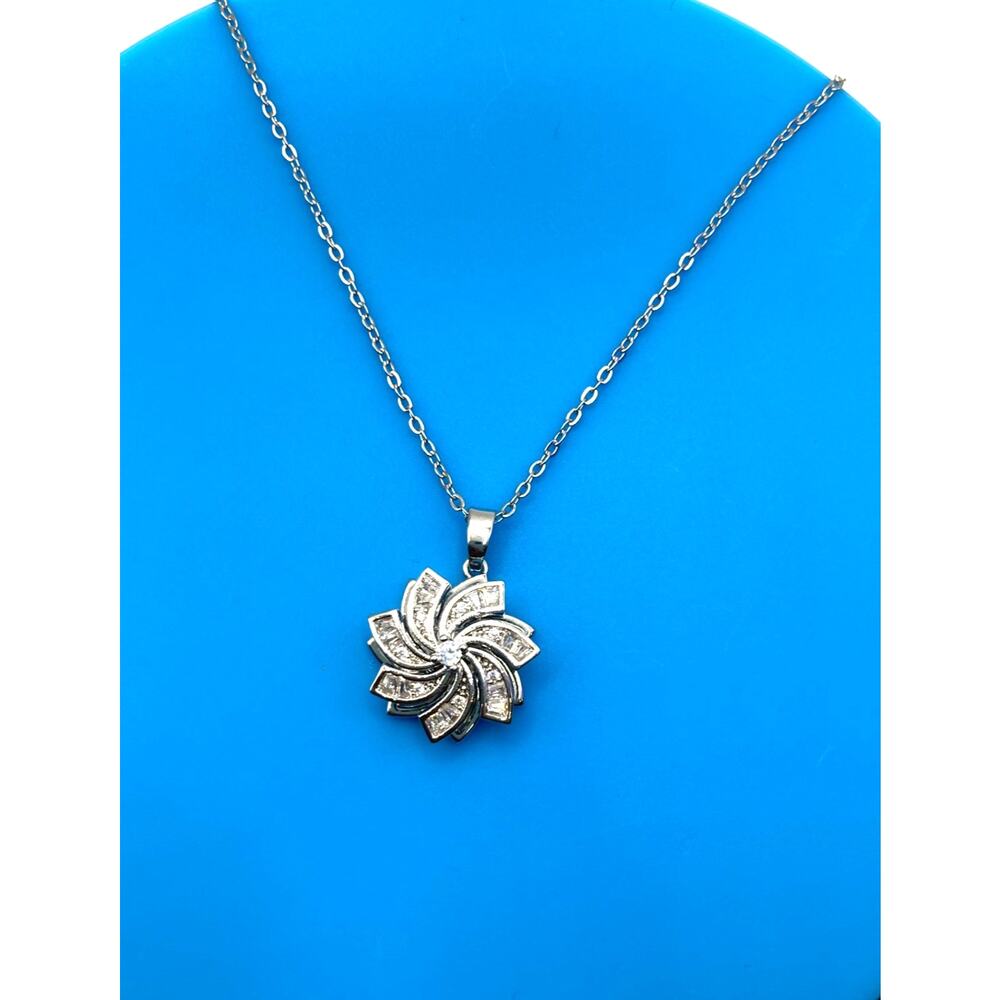 Spinner Wheel Flower Silver Overlay 18" Necklace Made with SWAROVSKI Elements
